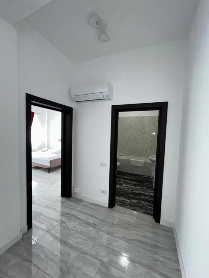 Marvellous Aparthotel With Master Apartments Suceava Ngoại thất bức ảnh