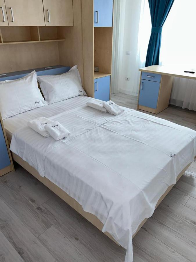 Marvellous Aparthotel With Master Apartments Suceava Ngoại thất bức ảnh